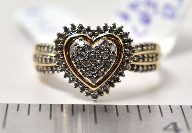 Dazzling Diamond Heart Ring in 10K Yellow Gold