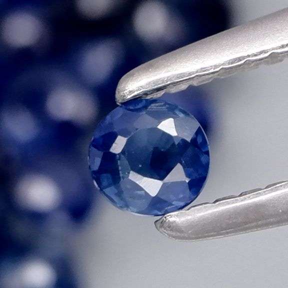 Heated only! 5.59ct ink blue Sapphire set from Madagascar