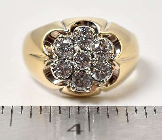 Charming 14K Yellow Gold Diamond Men's Ring