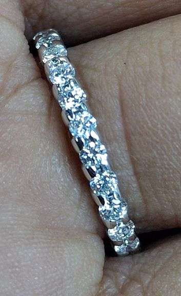 14K White Gold Natural Diamond Wedding Band