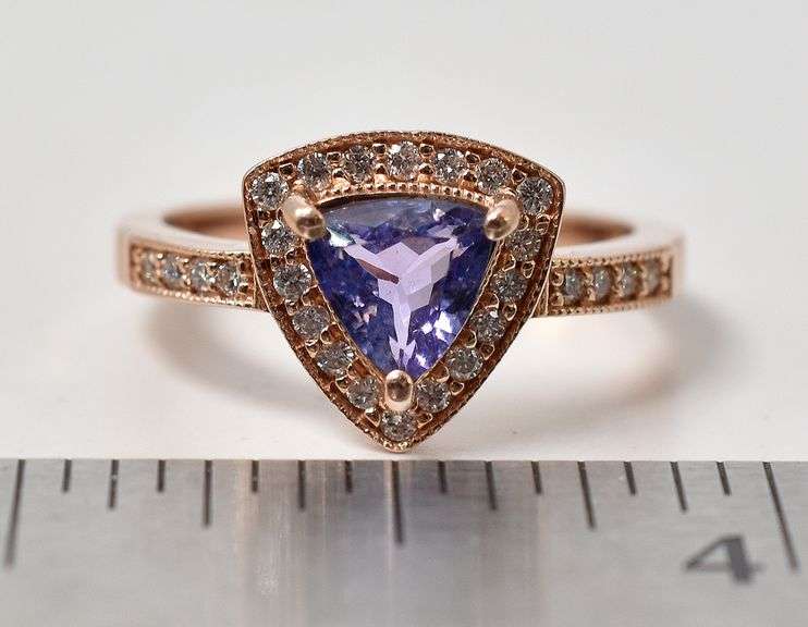 Beautiful 14K Rose Gold Tanzanite and Diamond Ring