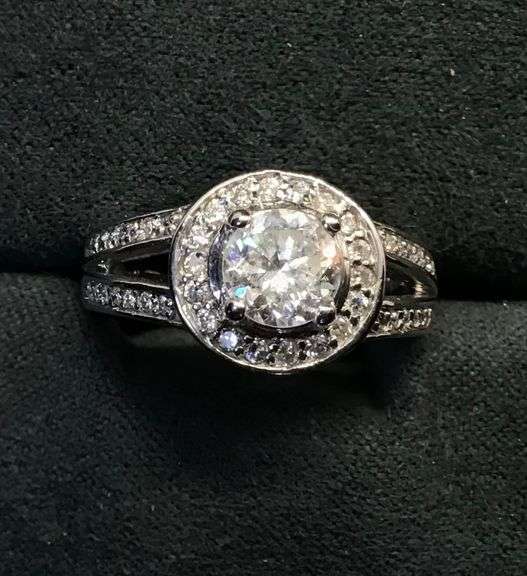 Gorgeous 14K White Gold Natural Diamond Ring