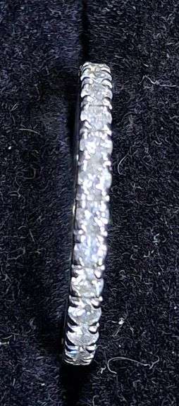 14K WHITE GOLD NATURAL DIAMOND WEDDING BAND