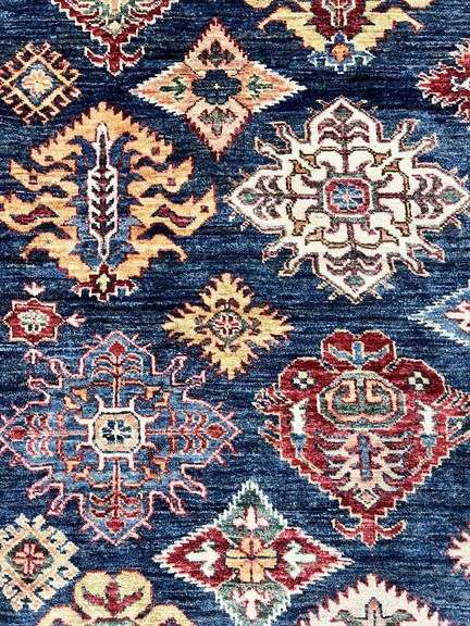 Stunning Handmade Kazak Design 9.10x13.1