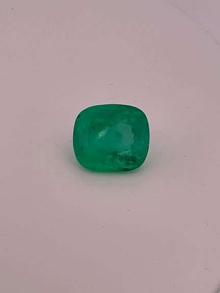Investment! CERTIFIED 29.59 CARATS ALL NATURAL COLOMBIAN EMERALD