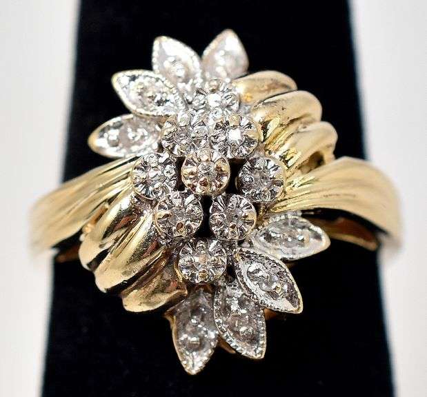 Sparkling 14K Yellow Gold Diamond Ring
