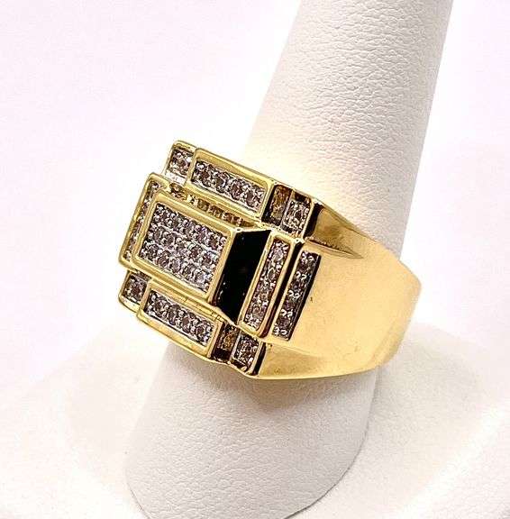 Mens Sparkling 14 Kt Gold Plated Ring