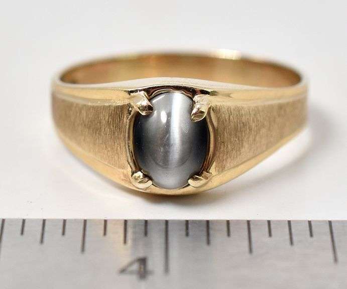 Wonderful 10K Yellow Gold Cat's Eye Gemstone Ring