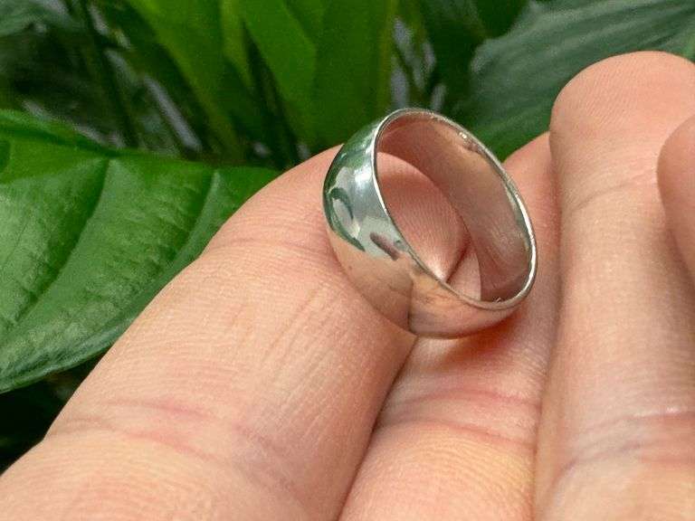 14k White Gold Wedding 6mm Band Size 5