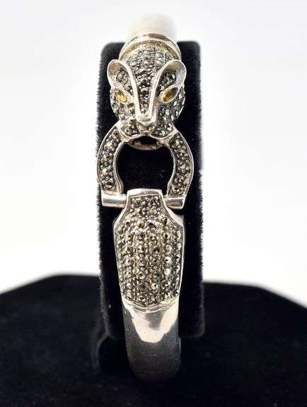 Marcasite Gemstone Jaguar Hinged Bangle Bracelet in Sterling Silver. 23.1 grams.