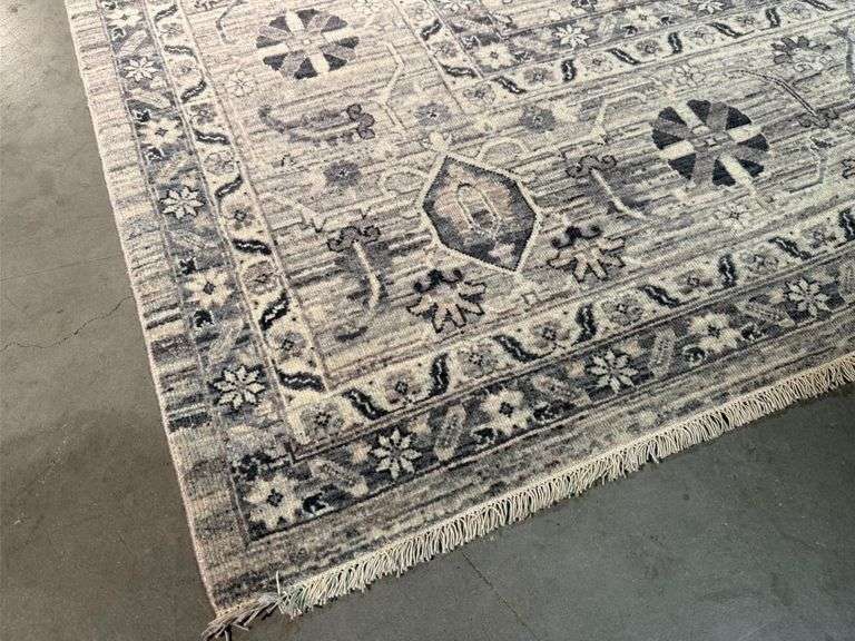 Magnificent & Decorative Rug 9x12