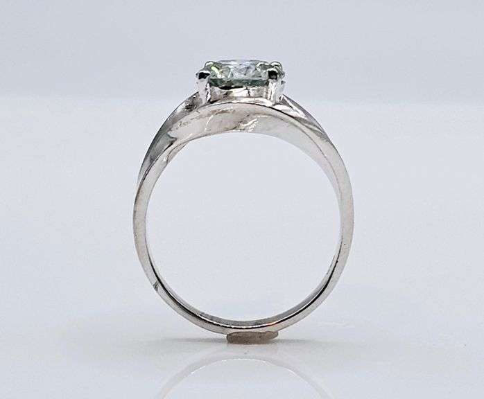 Sparkling 2.75 Ct Ice White Lab Simulated Diamond Ring