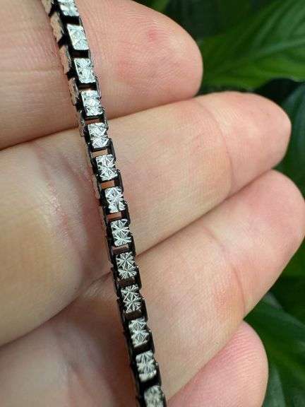 Italian Sterling Silver 925 Diamond Cut Box 8" Bracelet with Diamond Cuts and Rhodium Finish
