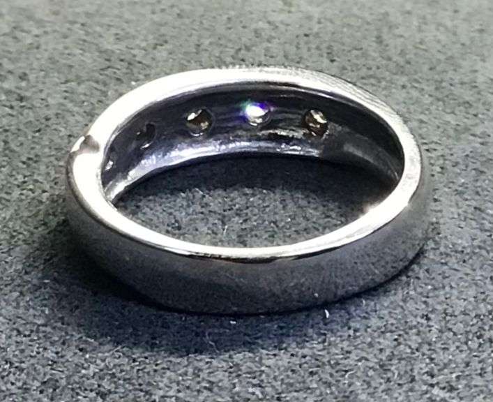 14K WHITE GOLD NATURAL DIAMOND WEDDING BAND