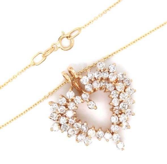 14kt Yellow gold 1.50ctw diamond cluster open heart pendant on chain