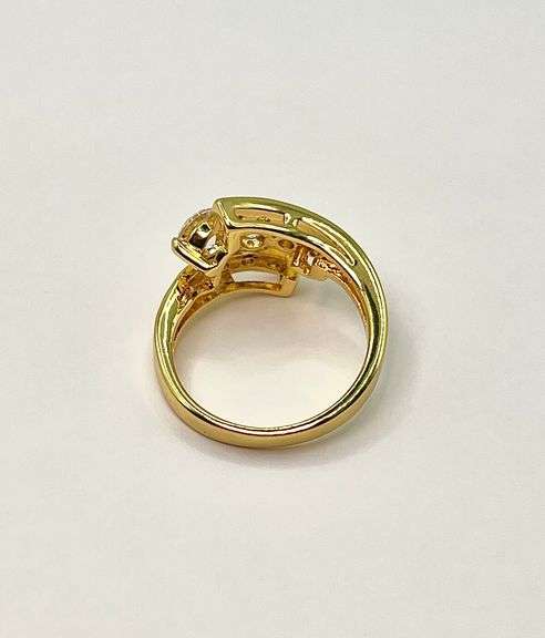 Dazzling 14 Kt Yellow Gold Plated 2.75 Ctw Lab Simulated Diamond Ring