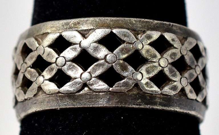 Ring in Sterling Silver