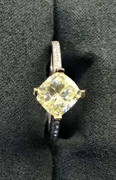 18K Two Tone Gold Natural Diamond Engagement Ring