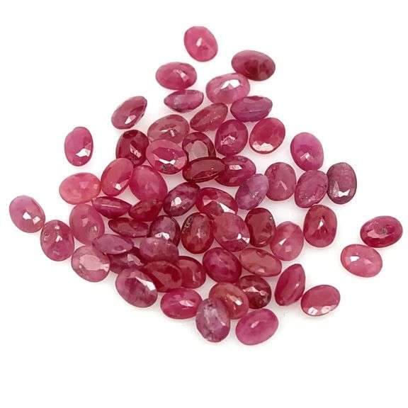 Simply gorgeous violet red 11.61ct Ruby set