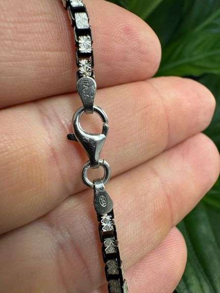 Italian Sterling Silver 925 Diamond Cut Box 8" Bracelet with Diamond Cuts and Rhodium Finish