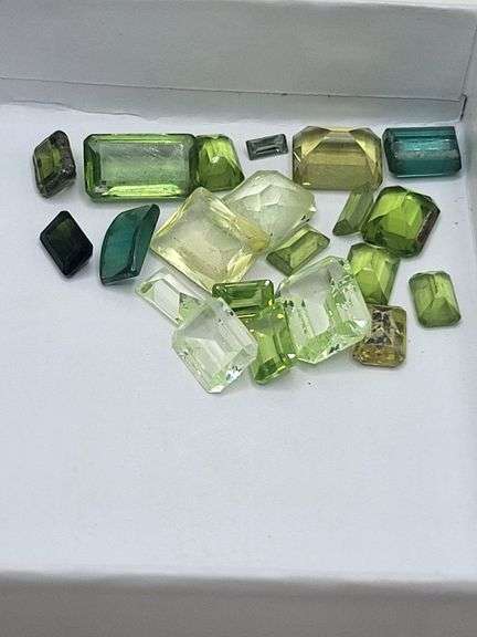 Very collectable 33.57 cttw high quality Tourmaline collection