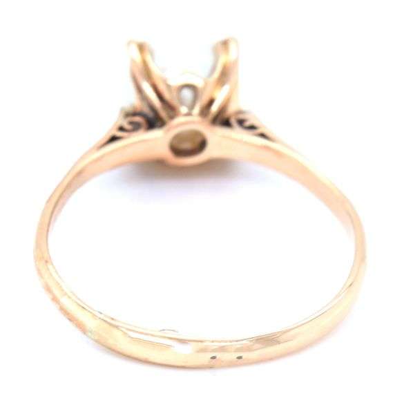 14kt Yellow gold 7.5mm Fresh water pearl ring