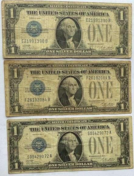 5 1928 A $1 Funny Back Silver Certificates. Fr 1601. Popular 1928 first year small size US currency