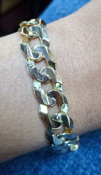 FASCINATING 14K YELLOW GOLD CURB LINK BRACELET