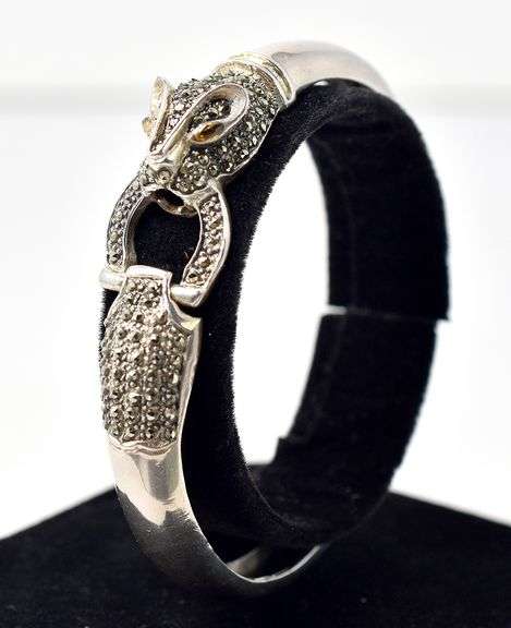Marcasite Gemstone Jaguar Hinged Bangle Bracelet in Sterling Silver. 23.1 grams.