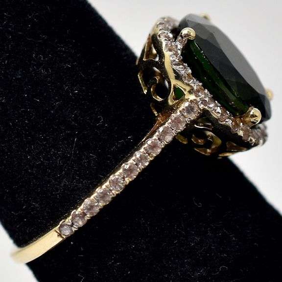 Stunning 10K Yellow Gold Green Tourmaline and Diamond Ring