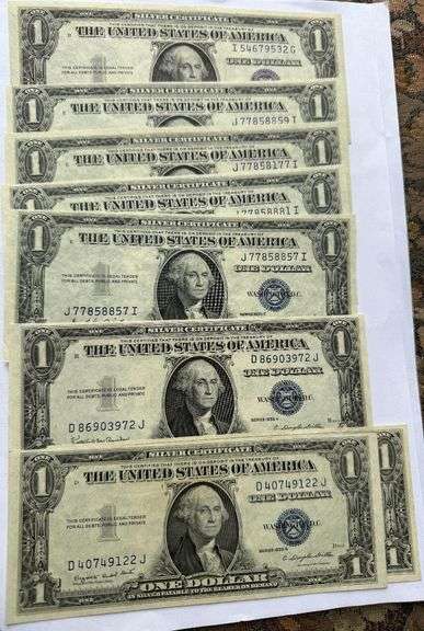 8 Uncirculated Various 1935 $1 Silver Certificates