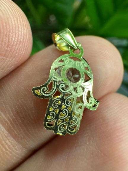 10k Yellow Gold Ornate Hamsa Amulet Pendant with Clear CZ Protection Charm