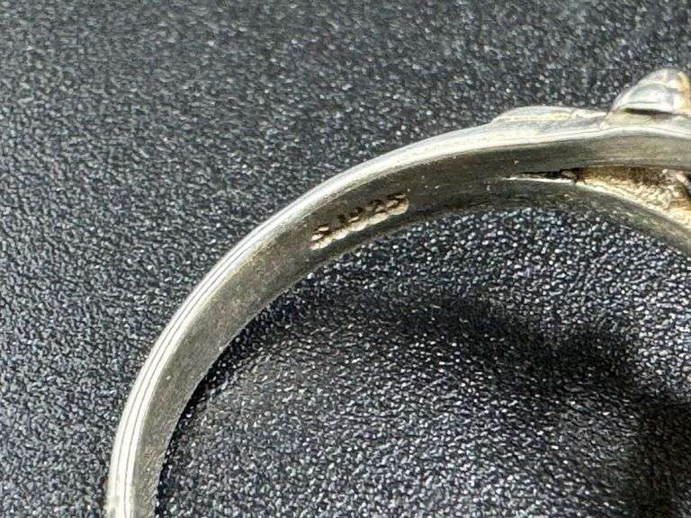 Sterling Silver Moonstone Gemstone Ring Size 6