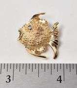 Wild 14K Yellow Gold Puffer Fish Brooch with Blue Sapphire Gemstone Ring