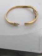 CERTIFIED 18K YELLOW GOLD AND DIAMOND BANGLE BRACELET