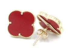 Beautiful 14K Yellow Gold Coral Motif Clover Stud Earrings