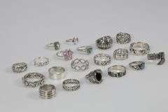 .925 Sterling Silver Ring Assortment Various Sizes & Styles (20 Ring Lot)