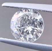 Absolutely stunning 1.05ct silver lab created Diamond