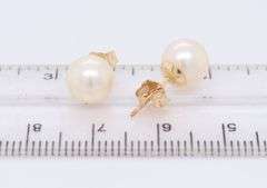 14kt Yellow gold 7.5-8mm pearl stud earrings