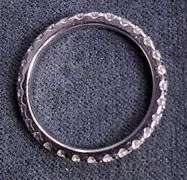 18K WHITE GOLD NATURAL DIAMOND WEDDING BAND