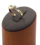 10kt Yellow gold 7mm pearl and diamond baguette ring