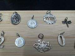 Sterling Silver Pendant Assortment Various Sizes & Styles (20 Pendant Lot)