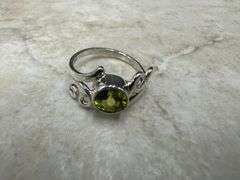 Sterling Silver Natural Gemstone Perdiot Ring Size 7