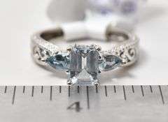 Dreamy Aquamarine Ring in 14K White Gold