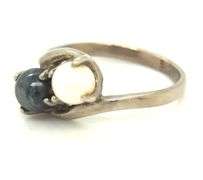 10kt White gold grey and white fresh water pearl ring