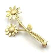 Nicely Scaled 14K Sunflower Brooch