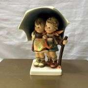 Goebel Hummel Stormy Weather Boy & Girl Umbrella Figurine Vintage 6” Signed