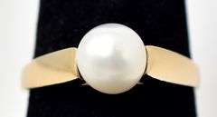 Perfect 14K Yellow Gold Pearl Ring