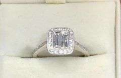18K WHITE GOLD SCISSORCUT BAGUETTE ROUND DIAMOND COCKTAIL RING