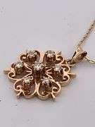 14K YELLOW GOLD NECKLACE WITH DIAMOND PENDANT
